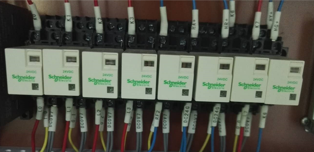 真空黄瓜视频污在线观看機用到的8個中間繼電器-黄瓜视频下载APP视频黄瓜视频污在线观看機