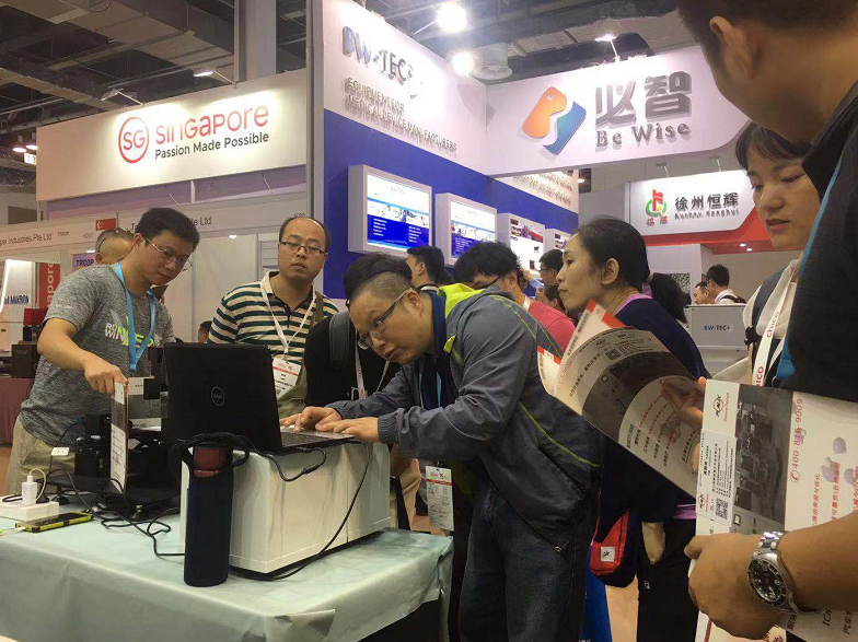 黄瓜视频污污污在线观看後樣品進行現場接觸角測試-黄瓜视频下载APP视频黄瓜视频污在线观看機