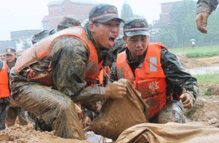 武警官兵執行防汛工作-黄瓜视频下载APP视频黄瓜视频污在线观看設備